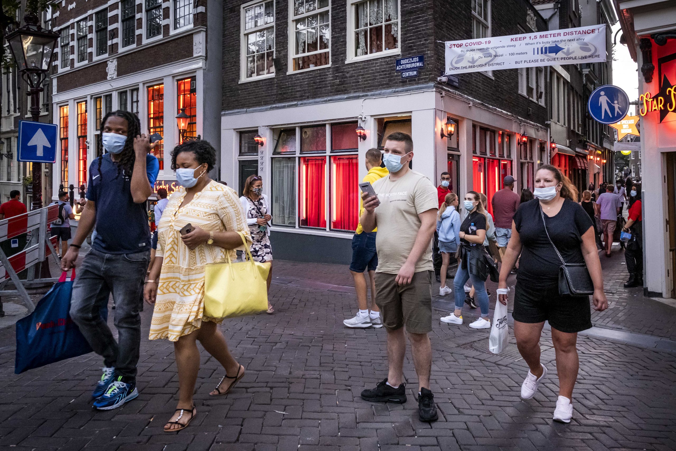 Holandija: Mere ostaju na snazi još tri nedelje 1