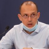 Lončar: Srbija među prvih pet zemalja potpisala ugovor sa Fajzerom, tražićemo nove količine vakcine 5