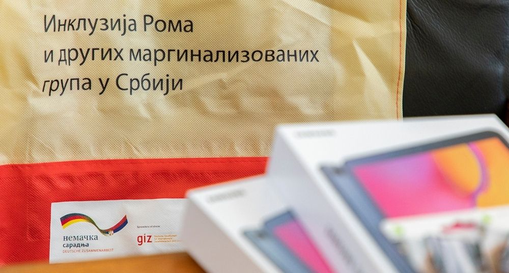 GIZ: Donirana opremu za pohađanje obuka o suzbijanju diskriminacije nad Romima 1