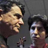 Umro poznati iranski pevač i kompozitor Muhamed Reza Šadžarijan 4