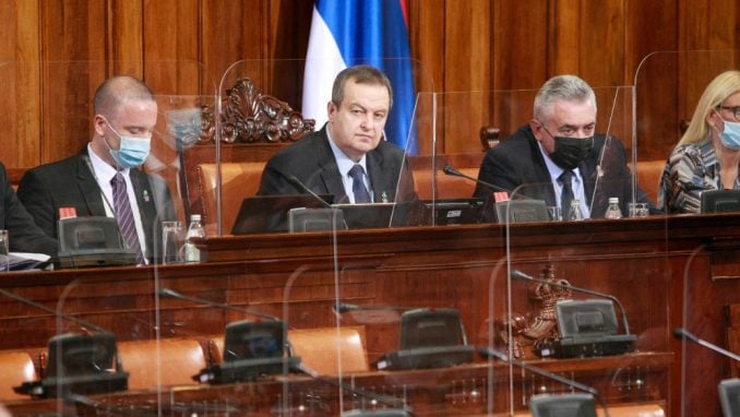 Dacic did not allow the Albanian flag in the Serbian Parliament 1