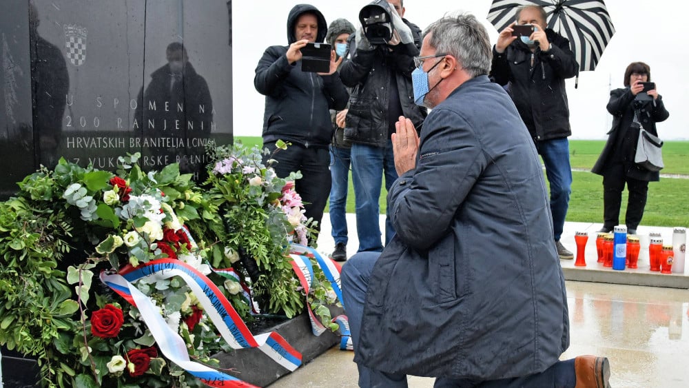 Vučić treba da se pokloni žrtvama ako želi pomirenje 1