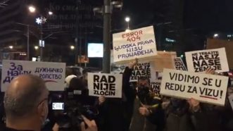 Internet workers protest for taxes carried out in front of the Government of Serbia (VIDEO) 2