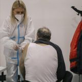 Korona virus: U Srbiji dan pauze u vakcinaciji, Nemačka već naručuje doze za 2022. 4