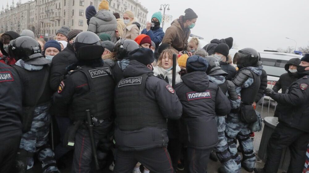 Više od 3.300 uhapšenih na protestima u 110 gradova Rusije 1
