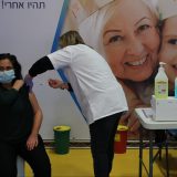 Polovina stanovnika Izraela primila dve doze vakcine 7