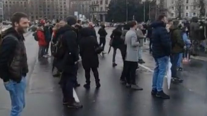 Beogradski ugostitelji treći dan za redom protestovali ispred Skupštine Srbije