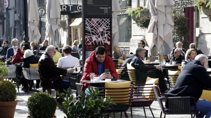 Peticiju za vraćanje normalnog radnog vremena ugostiteljima potpisalo 9.000 ljudi