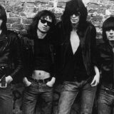 Prvi album Ramonsa - Ni manje akorda, ni više hitova 4