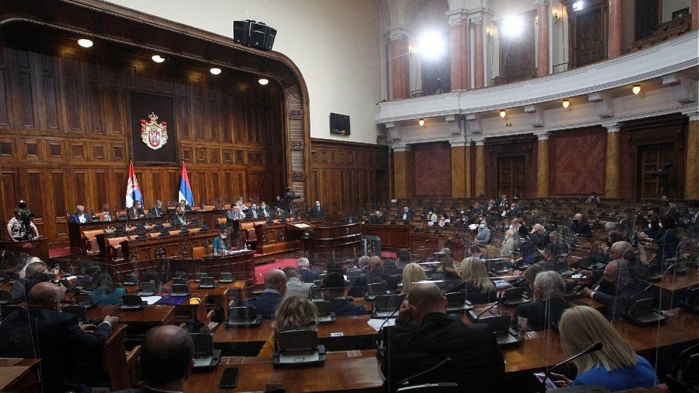 Poslanici usvojili Predlog za promenu Ustava Srbije 1