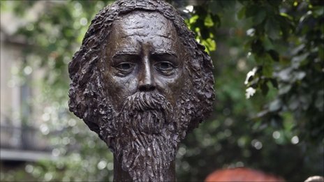 Bust of Rabindranath Tagore in Gordon Square
