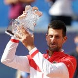 Novak prvo na Sandgrena 11