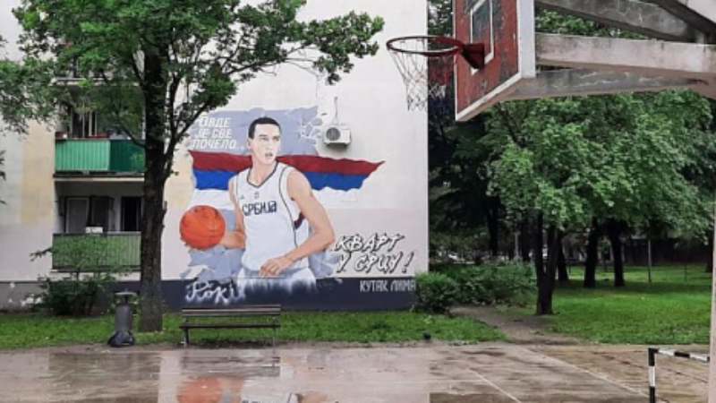Novi Sad: Limanci dočekali svoju NBA zvezdu, oslikali mural Pokuševskog 1