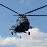 Helez i Konaković ne žele srpske helikoptere: Helikopter Oružanih snaga BiH gasi požar na Tjentištu 6