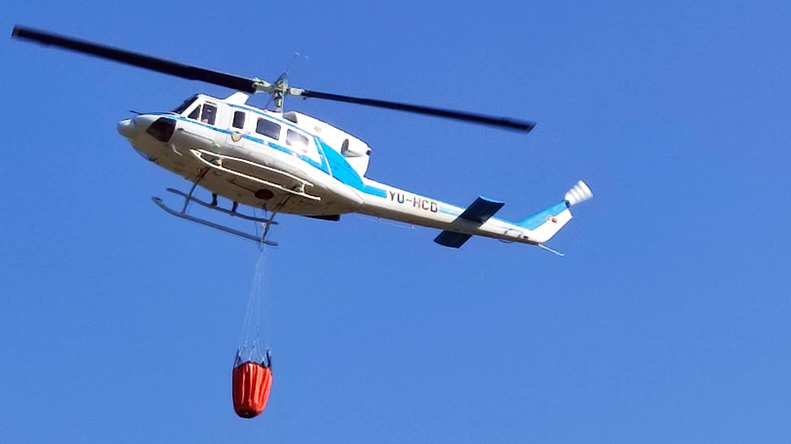 Pripadnici helikopterske jedinice MUP-a Srbije uspešno sačuvali Nov Istvenik od požara 1
