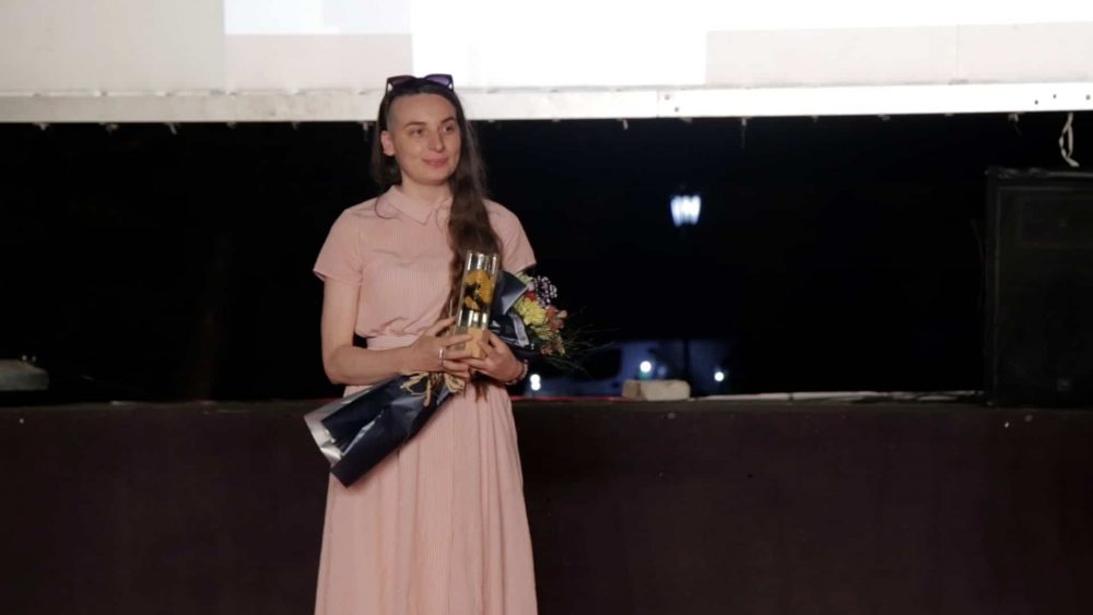 Dodelom nagrada zatvoren četvrti Ravno selo međunarodni festival debitantskog filma 1