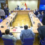 Umalo tuča u crnogorskom parlamentu zbog Belivuka (VIDEO) 1