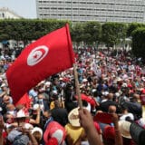 Nakon uvođenja policijskog sata mirno na ulicama Tunisa 4
