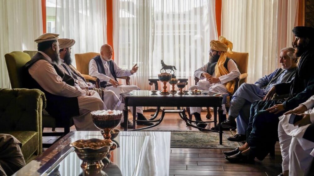 Bivši predsednik Avganistana razgovarao sa liderom moćne talibanske frakcije 1