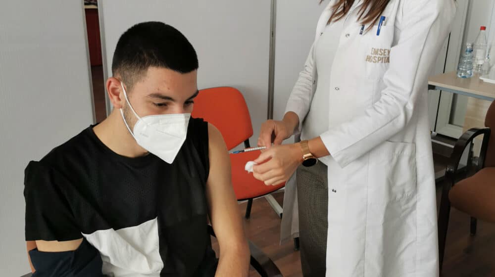 Novi Pazar: Izmene u radu vakcinalnog punkta u Domu omladine 1