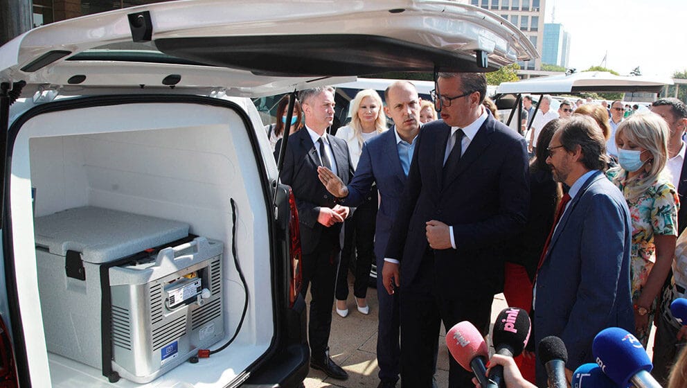 Srbija dobila od EU 26 vozila za prevoz vakcina i medicinara 1