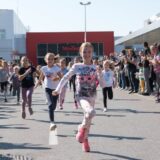 Zrenjaninski mališani masovno trčali “Trku za srećnije detinjstvo” 3