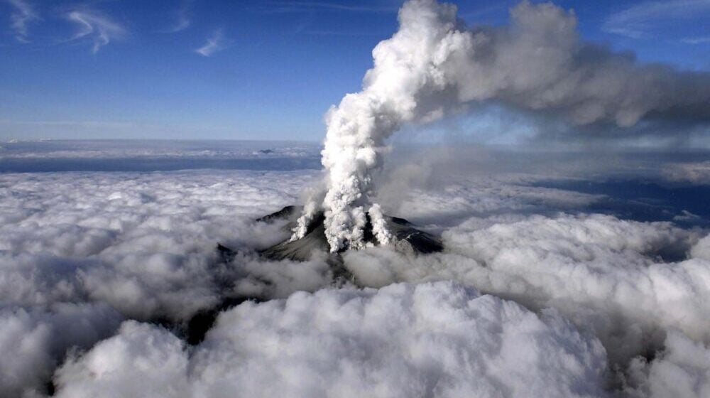 Erupcija vulkana u Japanu, nema podataka o povređenima 1