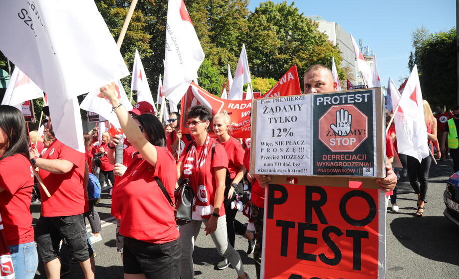 Hiljade poljskih zdravstvenih radnika protestuju u Varšavi 1