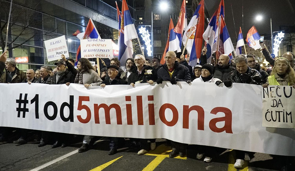 Vučić se uplašio protesta - umanjio broj učesnika za najmanje tri puta 4