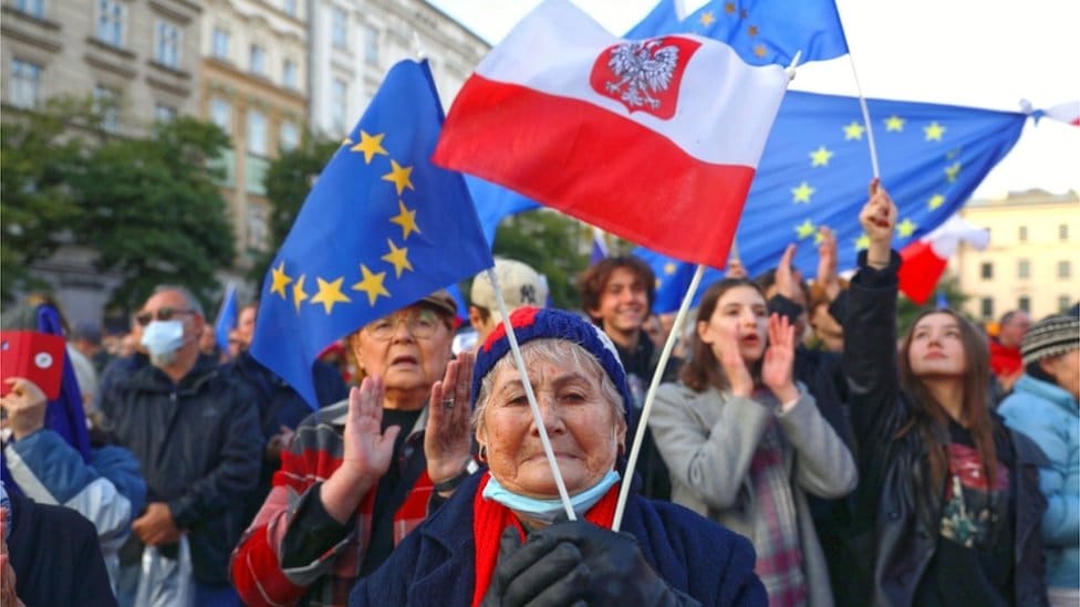 People take part in a protest against the judgment of Polish Constitutional Tribunal and in support of EU at Solny square in Wroclaw, Poland 10 October 2021