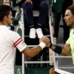 Đoković se "rutinski" pozdravio sa Nadalom, sa Alkarazom srdačno i uz osmehe (VIDEO) 13