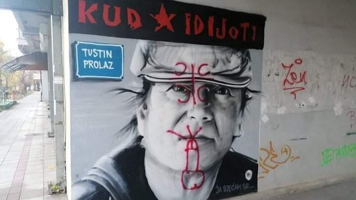 Mural pevača KUD Idijota u Staroj Pazovi oskrnavljen, pa obnovljen 1