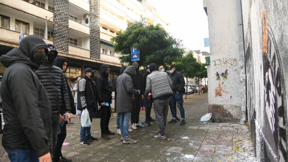 Nepoznate osobe očistile mural Ratku Mladiću u Njegoševoj ulici (FOTO) 2