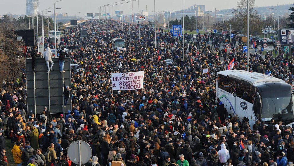 Vučić se uplašio protesta - umanjio broj učesnika za najmanje tri puta 1