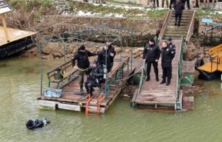 Na jezeru Perućac održana zajednička obuka Žandarmerije Srbije i antiterorističke jedinice RS (FOTO) 2