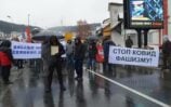 Među demonstrantima u Užicu i protivnici nošenja zaštitnih maski (FOTO/VIDEO) 4