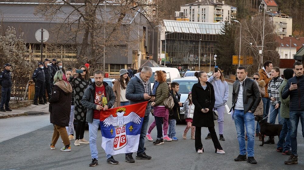 Policija da štiti građane, a ne da se sa njima obračunava po nalozima političkih partija 1