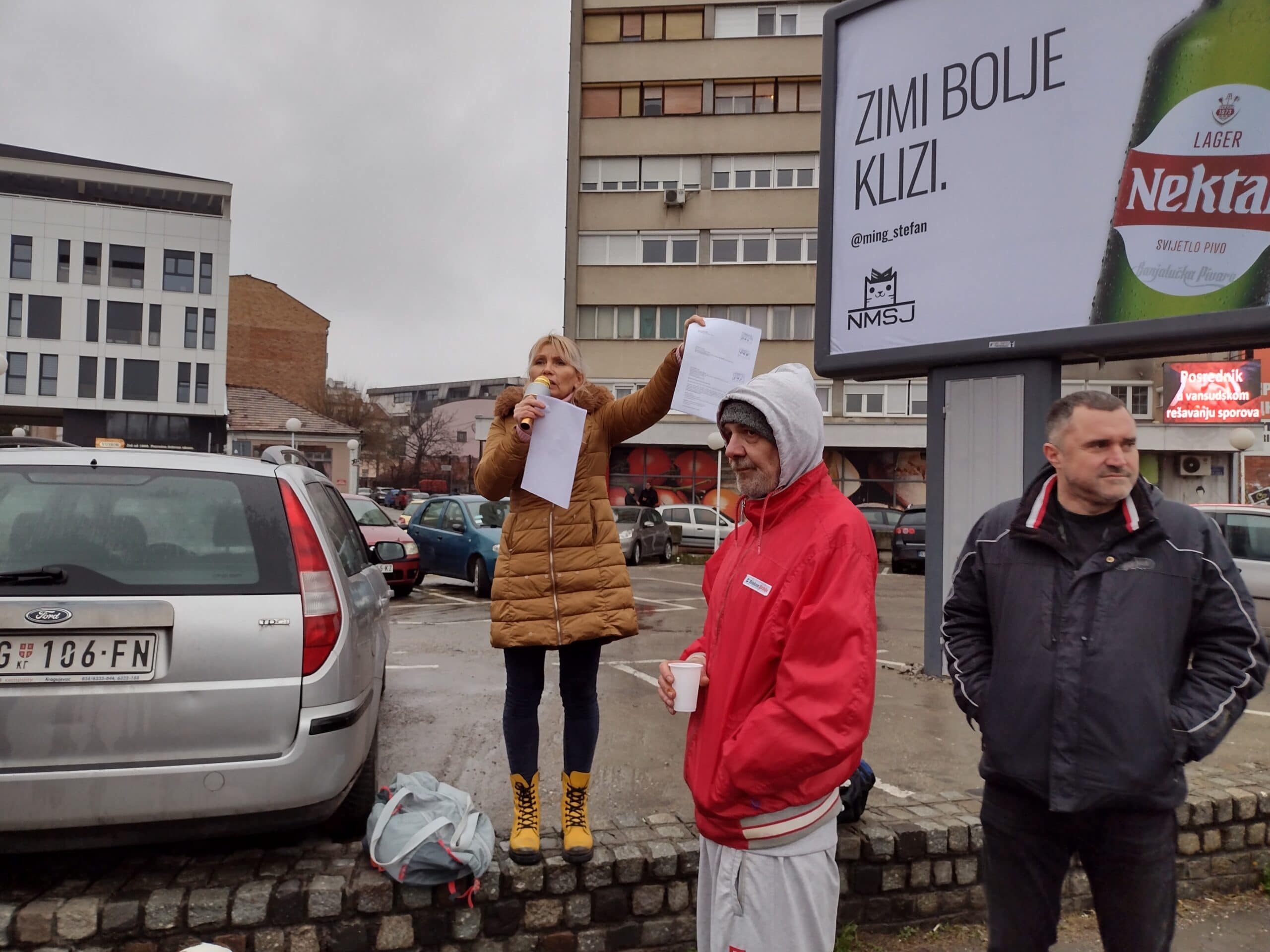 Kragujevac: Ne može revolucija mobilnim telefonom 4