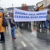 Užice: Počeo protest građana na Ložioničkom mostu 1
