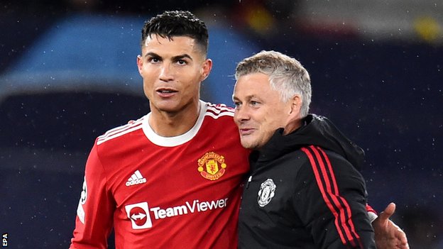 Manchester United manager Ole Gunnar Solskjaer and striker Cristiano Ronaldo