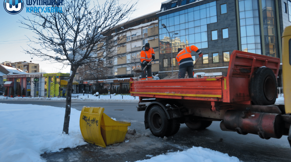 Obezbeđena dovoljna količina soli za posipanje ulica u Kragujevcu 1