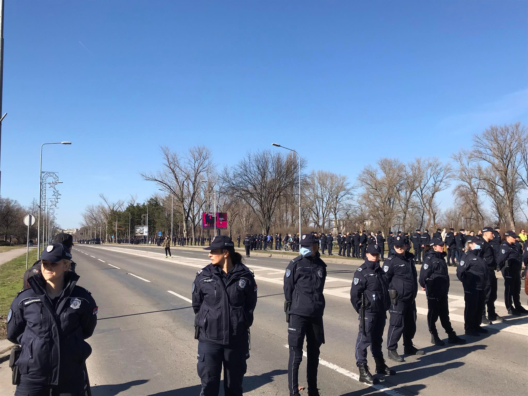 Završena blokada ispred Palate Srbija, izbilo više incidenata (FOTO/VIDEO) 3