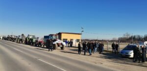Ministar Nedimović i poljoprivrednici u Šapcu nisu postigli dogovor, protestna vožnja kroz grad 2