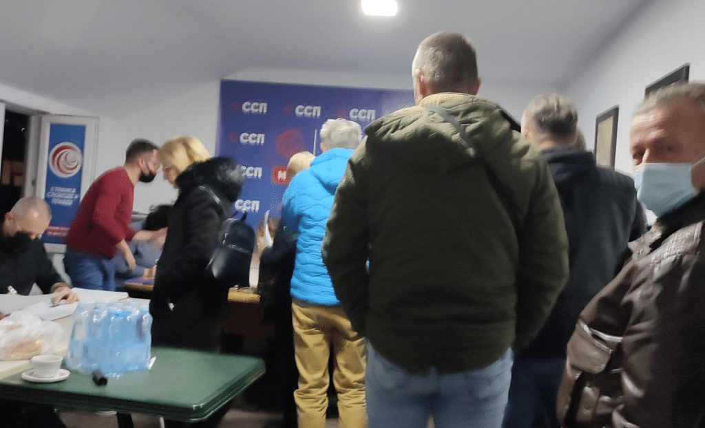 Kragujevačka koalicija Ujedinjena Srbija još sinoć prikupila dovoljno potpisa za izbore 2