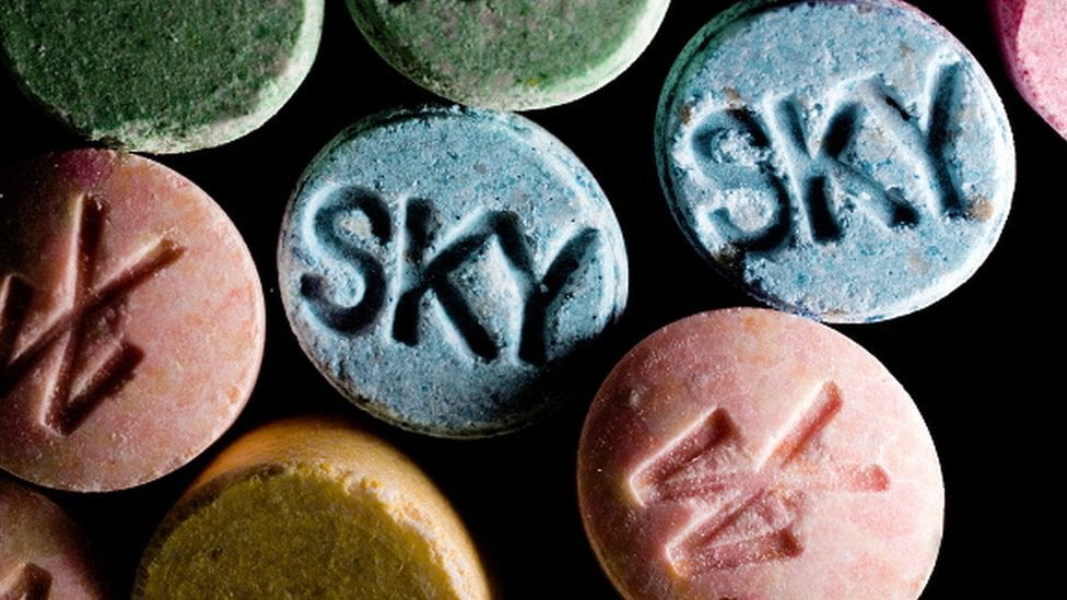 MDMA je naširoko postao poznat kao ekstazi, što je ulični naziv za ovu drgogu