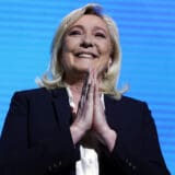 "Nacionalno okupljanje veliki favorit": Rezultati predizbornih anketa u Francuskoj pokazuju da Le Pen ubedljivo vodi 1