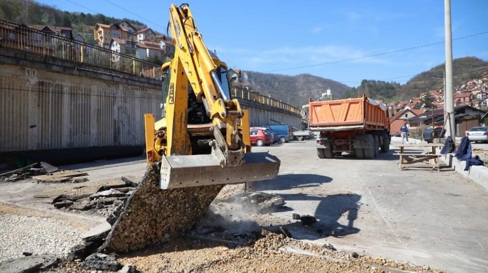 Novo parkiralište gradi se u Užicu 1