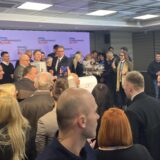 IZBORI UŽIVO: Vučić objavio pobedu na predsedničkim izborima, SNS ima većinu u parlamentu 7