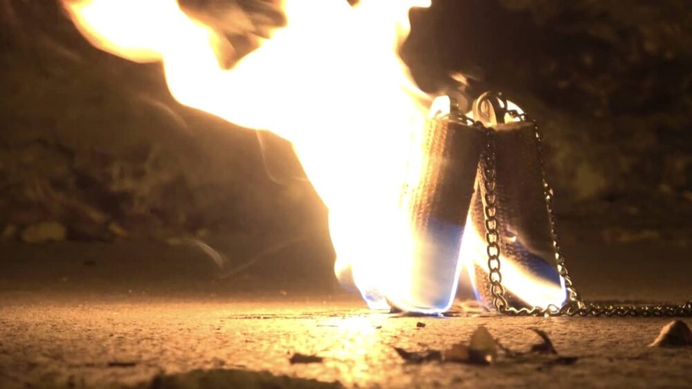Užice: Ognjenova akrobatika vatrom osvetljava izlaz iz samoće (VIDEO) 3