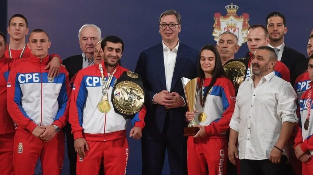 Vučić najavio izgradnju bokserskog centra u Beogradu 1